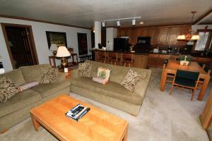 Mountainback 72 Corner Unit