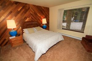 Apartment room in Discovery 4 #153