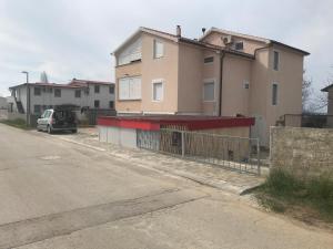 Villa LL te huur in Vrsi