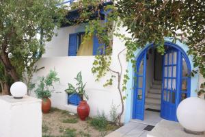 Vitzileos Studios Naxos Greece