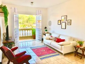 Apartamentos Grandes - 3 quartos com suíte - 皮拉西卡巴