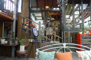 束草 The House Hostel 宿泊施設 ロビー