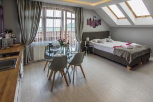 Apartamenty hoteLOVE z biokominkiem na Skale