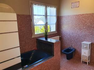 Villas LA MAISON DU MUGUET - Accueil Chevaux - Horse Friendly : photos des chambres