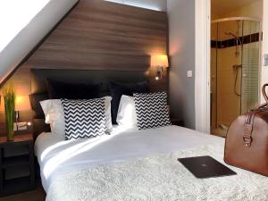 Hotels Hotel Clairefontaine : photos des chambres