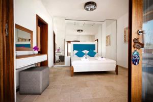 Double Room with Sea View room in Hotel Villa Mahal