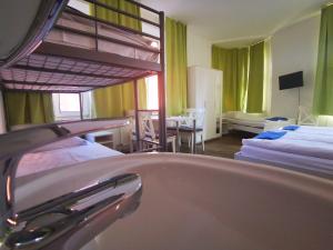 Family Room with Shared Bathroom room in City Hostel