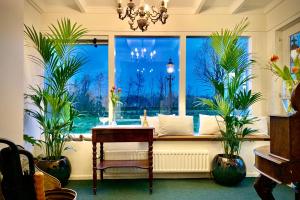 De Dames Van De Jonge Hotel Restaurant