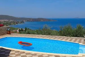 Luxury Villa with Pool overlooking a Majestic View - Ancient Epidavros