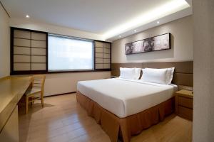 Jinjiang Inn - Makati