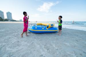 Marrakesh Huahin 4bedrooms suite with Jacuzzi 208