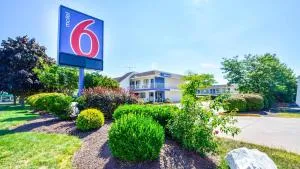Motel 6-Windsor Locks, CT - Hartford - Torrington