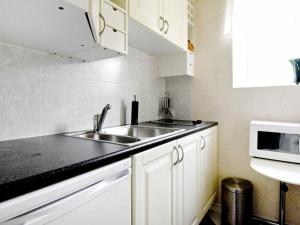 2 person holiday home in LYSEKIL
