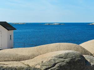 2 person holiday home in LYSEKIL