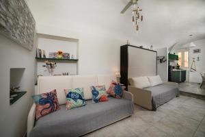 La Magnolia, Caressa de mä