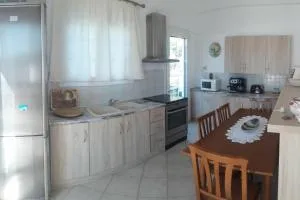 Aegina House - Áyioi Asómatoi