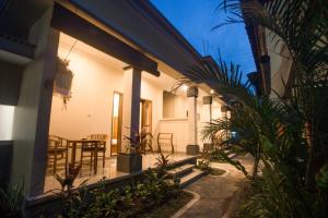 Monka House