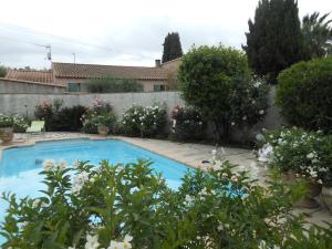 MAISON 3 Chambres avec piscine au calme proche de Nimes photo 9