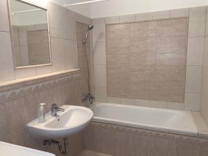 Lakeside Wellness Apartman