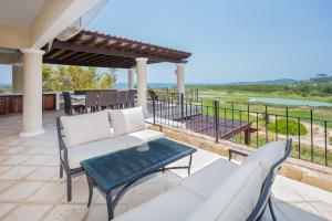 Pristine Bay 4033 home