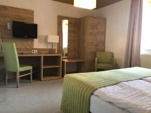 Adam`s Schützenhof - Heiningen