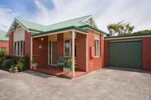 Boston Beach House 2 19