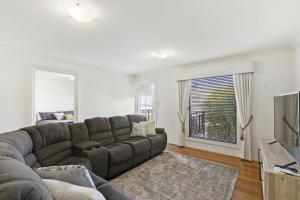 Bell Street Mansion 2 14