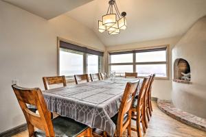 Luxurious Newport Estate with Spa and Lighthouse Views