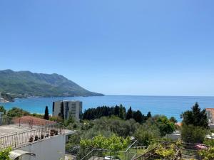 Studio Apartment with Sea View room in B&T Apartments