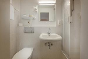 Small Twin Room room in Hotel Horizont