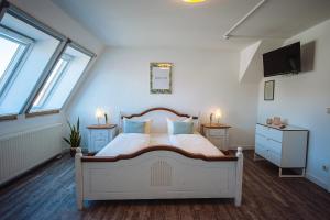 Double Room with Private External Bathroom room in Apartmenthaus Kaiser Friedrich
