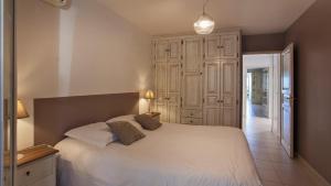 Appartements Mare appart avec jardin et bbq vue mer et montagne plage et port a 2 pas : photos des chambres