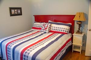 Three-Bedroom House room in Stormy Point Village