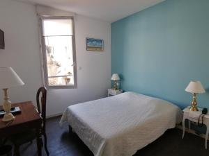 Double Room room in Hôtel Le Palma
