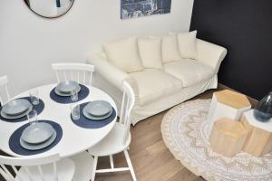 Appartements Nice Cozy And Welcoming Apt In A Quiet Suburb : photos des chambres