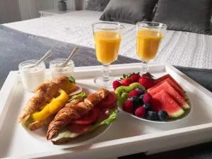 Family Home Garden & Sauna - Wola Justowska