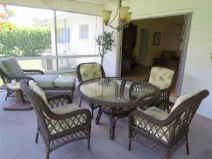 Holiday Home room in Sea Spray Private Beach Cottage