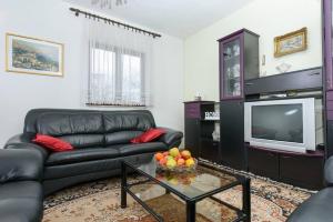 Lucys Place