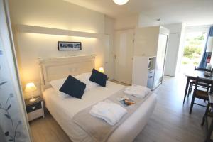 Hotels Logis Hotel & Restaurant Au Clos Paille Charme & Caractere : photos des chambres