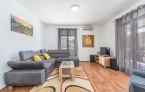 Emanuela with Private Pool