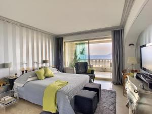 FRGK "Semiramis Prestige vue mer & piscine"