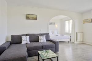 Large studio design w balcony - Biarritz - Welkeys