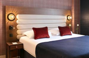 Double or Twin Room Without View room in Hôtel Marielle