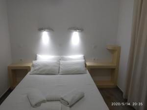 Alexandra Studios Irakleia-Island Greece