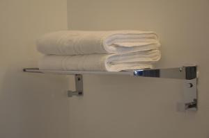 Hotels The Originals City Hotel, Aeroport Beauvais (ex: Inter-Hotel) : Chambre Triple Familiale