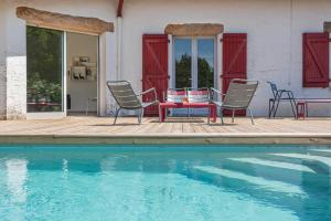 LANDAGAINA Villa with heated pool and garden Guethary close to Biarritz