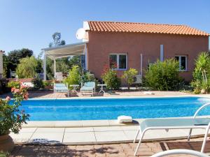 Maison de 3 chambres avec piscine privee jardin clos et wifi a Castelnou