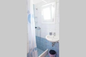 Esthir s guest house- sea view