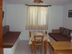 One-Bedroom Apartment (2 Adults)