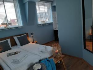 Bennys Beach House 1